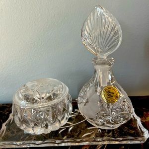 24% Lead Crystal perfume decanter with jewelry cache
